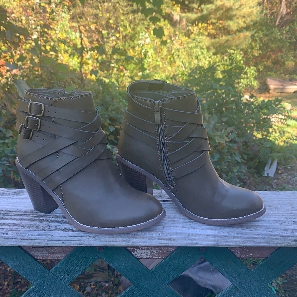 No Name Ankle Boots  Sz 6.5 NWOT